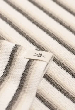 New Fence T-Shirt T-shirts