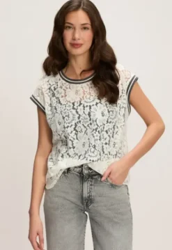 Sale Kleo T-shirt Blouses