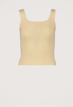 Merche Top T-shirts & Tops