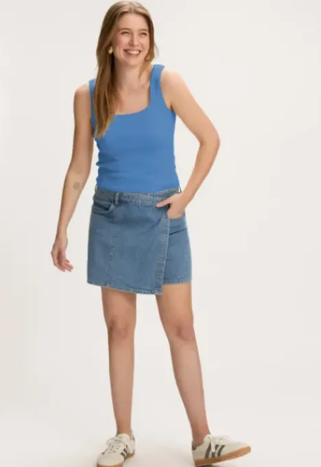 Best Merche Top T-shirts & Tops