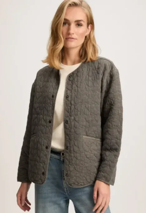 Hot Milla Jack Jassen