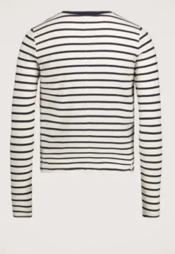 Discount Senna Longsleeve T-shirts & Tops